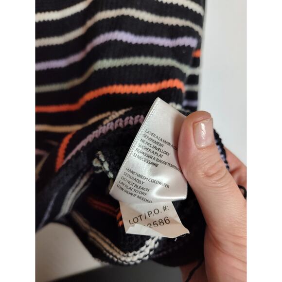 Y2K Tribal Striped Cropped Sweater size L - Picture 4 of 7